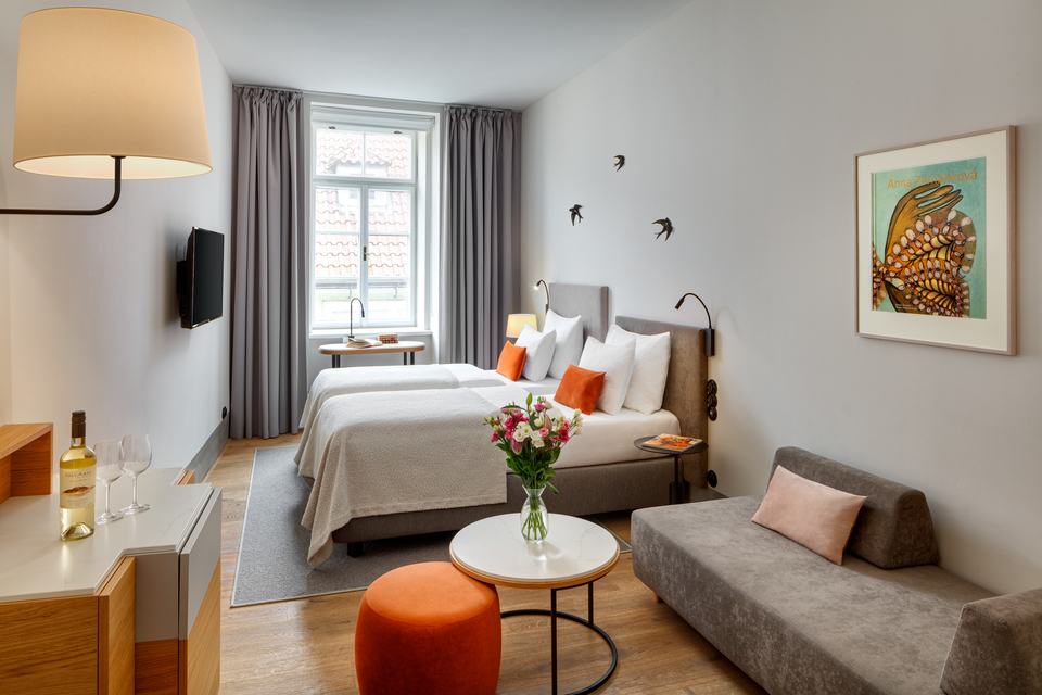 Zážitková noc v hotelu Bookquet se snídaní a degustační 6chodovou večeří