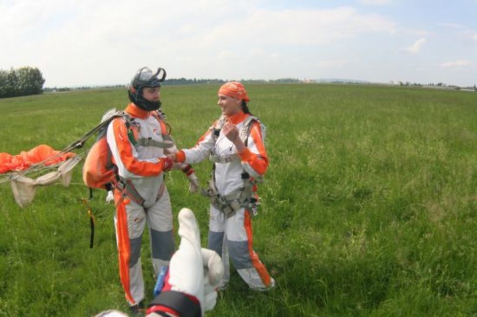 Tandemový seskok Prostějov - přistání
