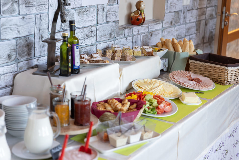 Pobyt v Hotelu a Penzionu Praděd Thamm - bufetová snídaně