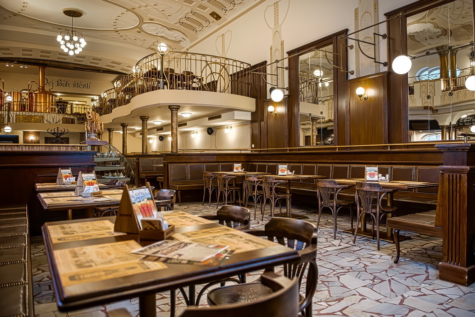 Gurmánský pobyt s pivní degustací, saunovým relaxem a polopenzí v Hotelu Monopol pro 2 osoby na 2 noci