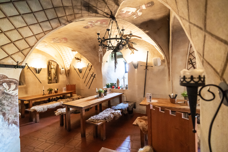 Romantický pobyt na historickém hradu Vildštejn se snídaní a degustační večeří pro 2 osoby