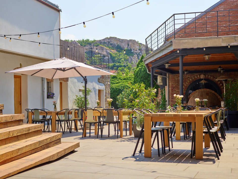 Pobyt v Hotelu Radost v srdci Mikulova - restaurace Vinařství Šílová