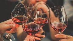 Tour de Wine Pardubice - Po kapkách zločinu