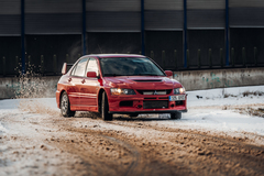 Jízda v závodním Mitsubishi Lancer EVO IX