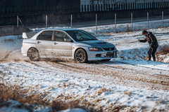 Jízda v závodním Mitsubishi Lancer EVO IX