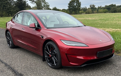 Jízda v Tesle Model 3 Performance