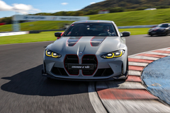Jízda v BMW M4 CSL na velkém závodním Masarykově okruhu v Brně