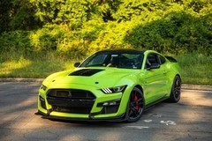 Pronájem Ford Mustang GT 2015 s neomezeným nájezdem kilometrů Praha