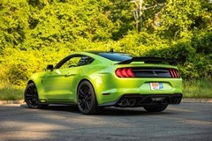 Pronájem Ford Mustang GT 2015 s neomezeným nájezdem kilometrů Praha