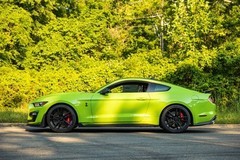 Pronájem Ford Mustang GT 2015 s neomezeným nájezdem kilometrů Praha
