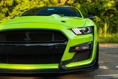 Pronájem Ford Mustang GT 2015 s neomezeným nájezdem kilometrů Praha