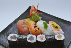 Sushi degustace v Café Buddha