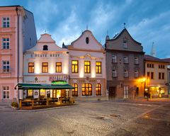 Víkendový pobyt v romantickém hotelu Concertino**** s polopenzí pro dva
