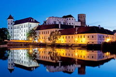 Víkendový pobyt v romantickém hotelu Concertino**** s polopenzí pro dva
