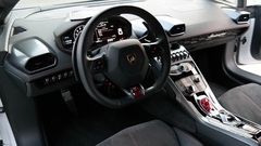 Jízda v Lamborghini na velkém závodním Masarykově okruhu v Brně