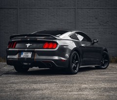 Pronájem Ford Mustang 2016