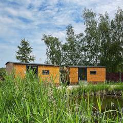 Pobyt v krásné dřevěné maringotce v areálu Vigvam resort s plavbou po Labi, piknikem a masáží