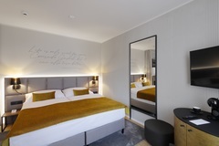 Pobyt plný elegance v butikovém Hotel Prokop Square**** v Praze včetně snídaně