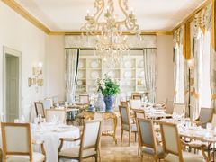 Romantická noc na úchvatném Chateau Mcely***** s polopenzí a privátním wellness pro 2 osoby