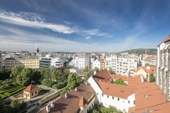 Jedinečné Aperitivo v Pytloun Sky bar & Restaurant Prague s kouzelným výhledem na Prahu