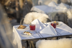 Jedinečné Aperitivo v Pytloun Sky bar & Restaurant Prague s kouzelným výhledem na Prahu