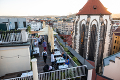 Jedinečné Aperitivo v Pytloun Sky bar & Restaurant Prague s kouzelným výhledem na Prahu
