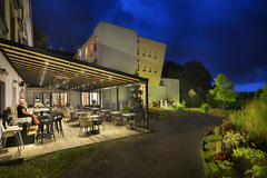 Romantika v Zámeckém hotelu Maxmilian Lifestyle Resort**** s polopenzí, wellness a unikátním labyrintáriem