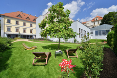 Romantika v Zámeckém hotelu Maxmilian Lifestyle Resort**** s polopenzí, wellness a unikátním labyrintáriem