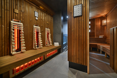 Romantika v Zámeckém hotelu Maxmilian Lifestyle Resort**** s polopenzí, wellness a unikátním labyrintáriem