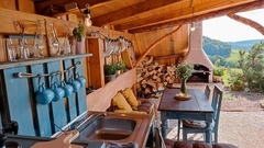 Úžasný glamping v jurtě na samotě uprostřed nádherné podkrkonošské přírody pro 2 osoby
