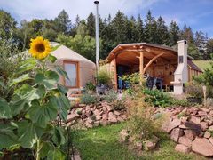 Úžasný glamping v jurtě na samotě uprostřed nádherné podkrkonošské přírody pro 2 osoby
