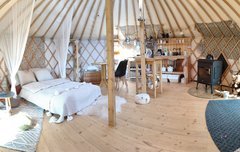 Úžasný glamping v jurtě na samotě uprostřed nádherné podkrkonošské přírody pro 2 osoby