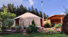 Úžasný glamping v jurtě na samotě uprostřed nádherné podkrkonošské přírody pro 2 osoby
