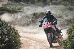 Pronájem motorky Moto Morini X-Cape 650
