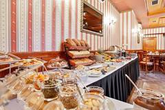 Pobyt na zámku Chateau St. Havel - snídaně v restauraci