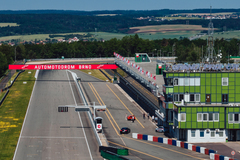 Jízda v Subaru Impreza WRX STI na velkém závodním Masarykově okruhu Brno