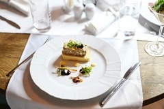 Zážitkové 4chodové menu v zámecké restauraci Chateau Ctěnice v Praze-Vinoři