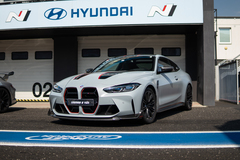 Spolujezdcem v BMW M4 CSL na okruhu Polygonu Hradec Králové