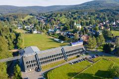 Nabitý horský pobyt na 6 nocí v Hotelu Skicentrum Harrachov přímo pod skokanským můstkem pro 2 osoby