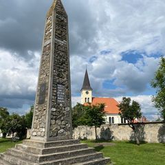 Vinařská cyklistická úniková hra krajinou Modrých Hor na jižní Moravě