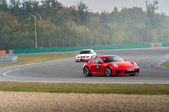 Jízda v Porsche 911 na Masarykově závodním okruhu v Brně