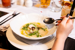 Degustační menu v unikátní restauraci Talíř v srdci Prahy