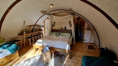 Hobití domeček - manželská postel