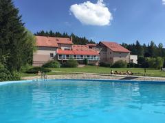 Relaxační pobyt s polopenzí a wellness procedurami v Hotelovém resortu JESENICE