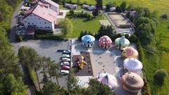 Netradiční rodinný pobyt s polopenzí v kouzelné Houbičkové vile Hotelového resortu JESENICE