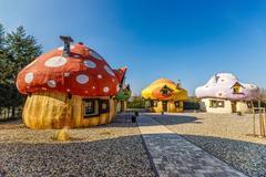 Netradiční rodinný pobyt s polopenzí v kouzelné Houbičkové vile Hotelového resortu JESENICE