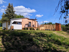 Okouzlující chata U Vlka na břehu řeky Lomnice - exteriér