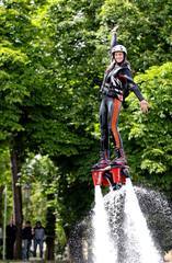 Let na flyboardu