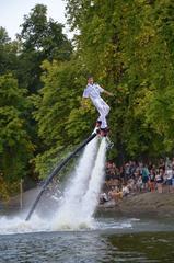 Let na flyboardu