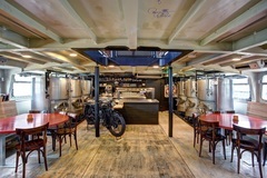 Loď Pivovar - restaurace